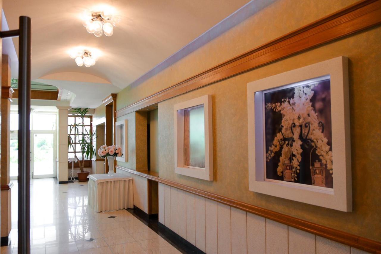 كابليينا Motel Lav المظهر الخارجي الصورة