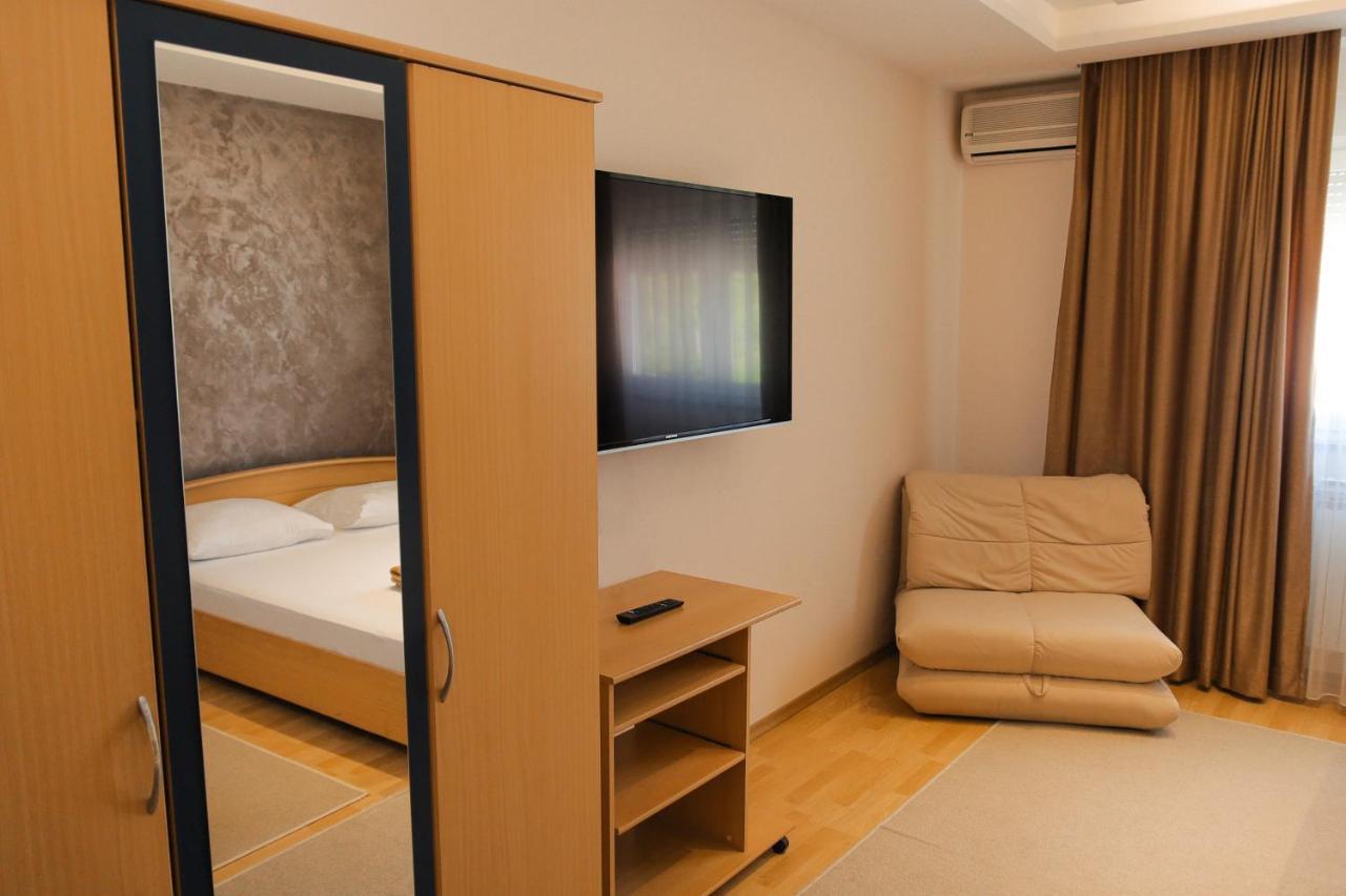 كابليينا Motel Lav المظهر الخارجي الصورة