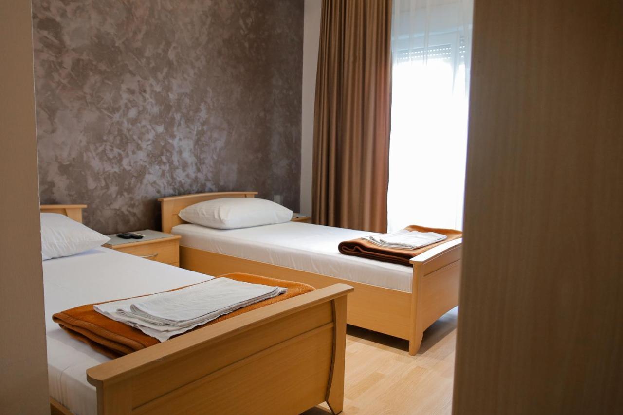 كابليينا Motel Lav المظهر الخارجي الصورة