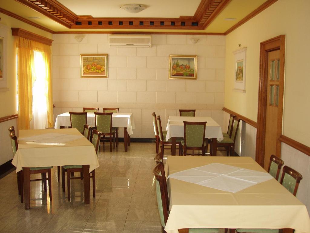 كابليينا Motel Lav المظهر الخارجي الصورة
