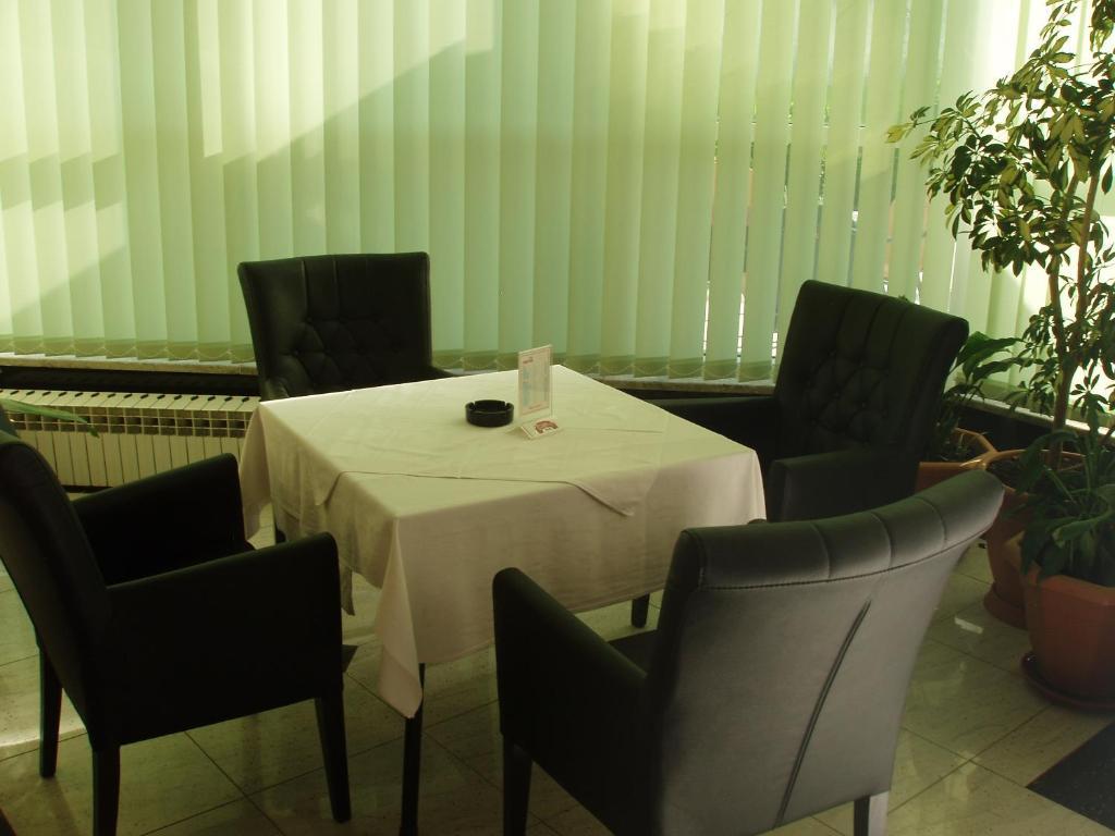 كابليينا Motel Lav المظهر الخارجي الصورة