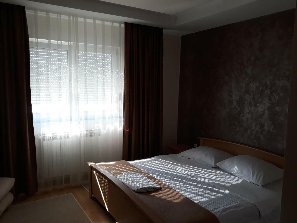 كابليينا Motel Lav المظهر الخارجي الصورة