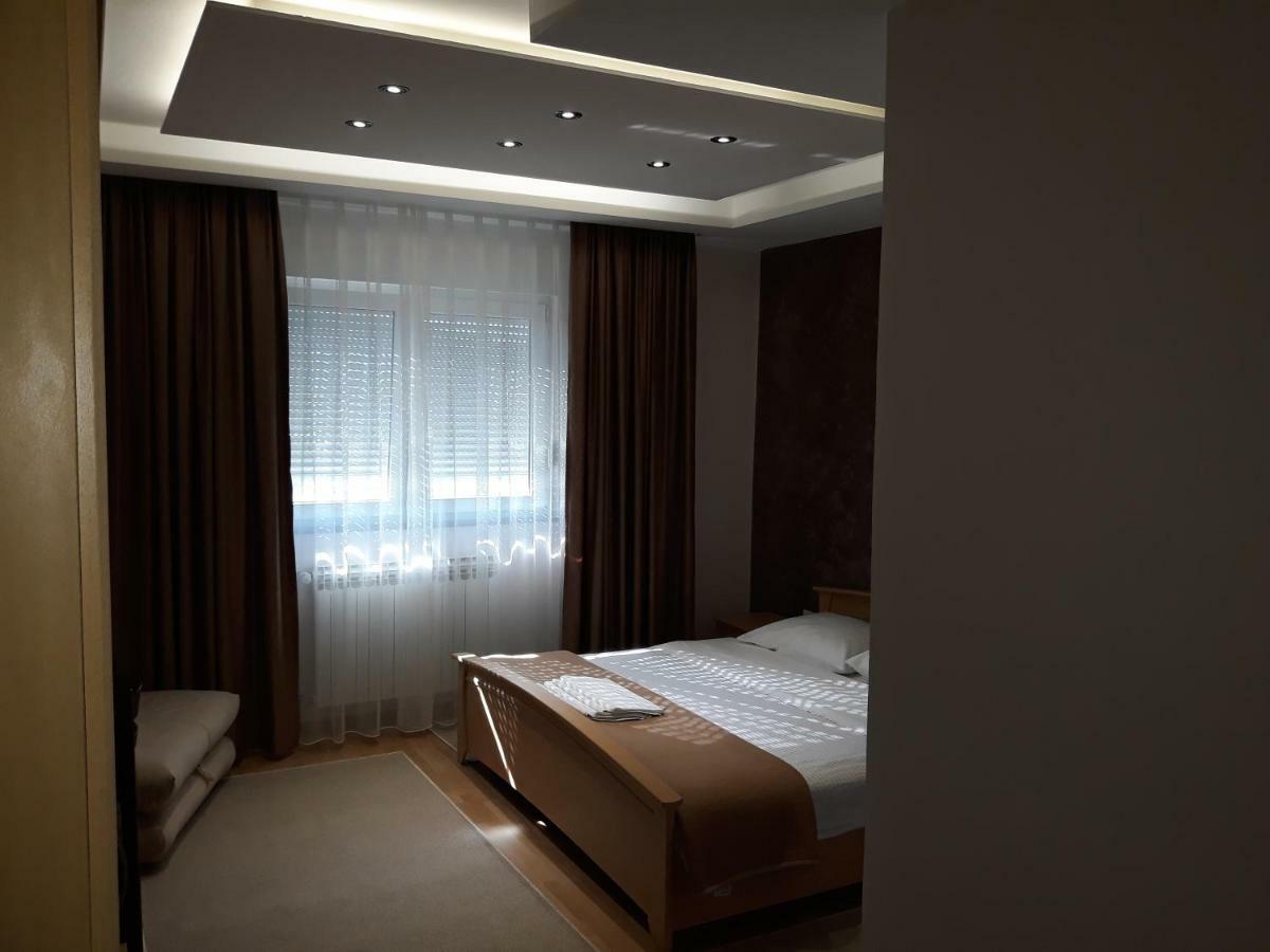 كابليينا Motel Lav المظهر الخارجي الصورة