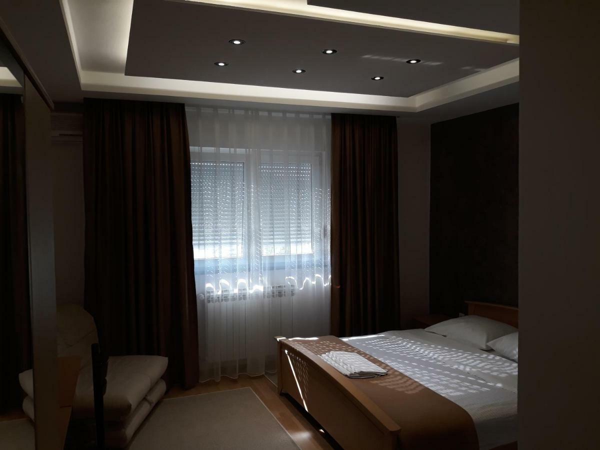 كابليينا Motel Lav المظهر الخارجي الصورة